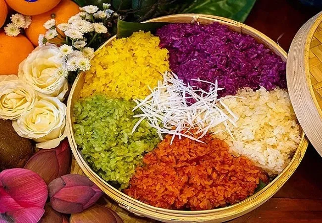 Xôi ngũ sắc Sapa thơm ngon đặc sắc