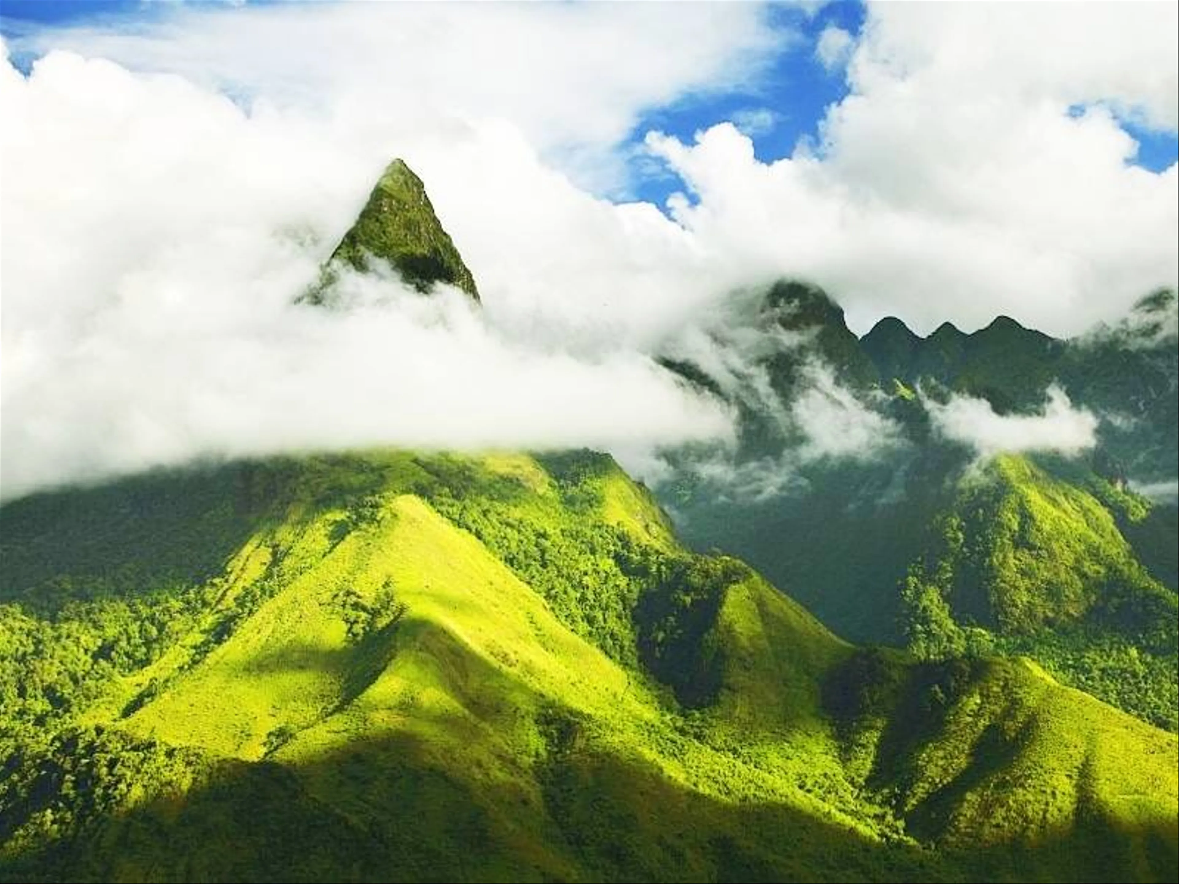 The Pristine Beauty Of Sapa Stone Cave Village Makes Tourists Fascinated