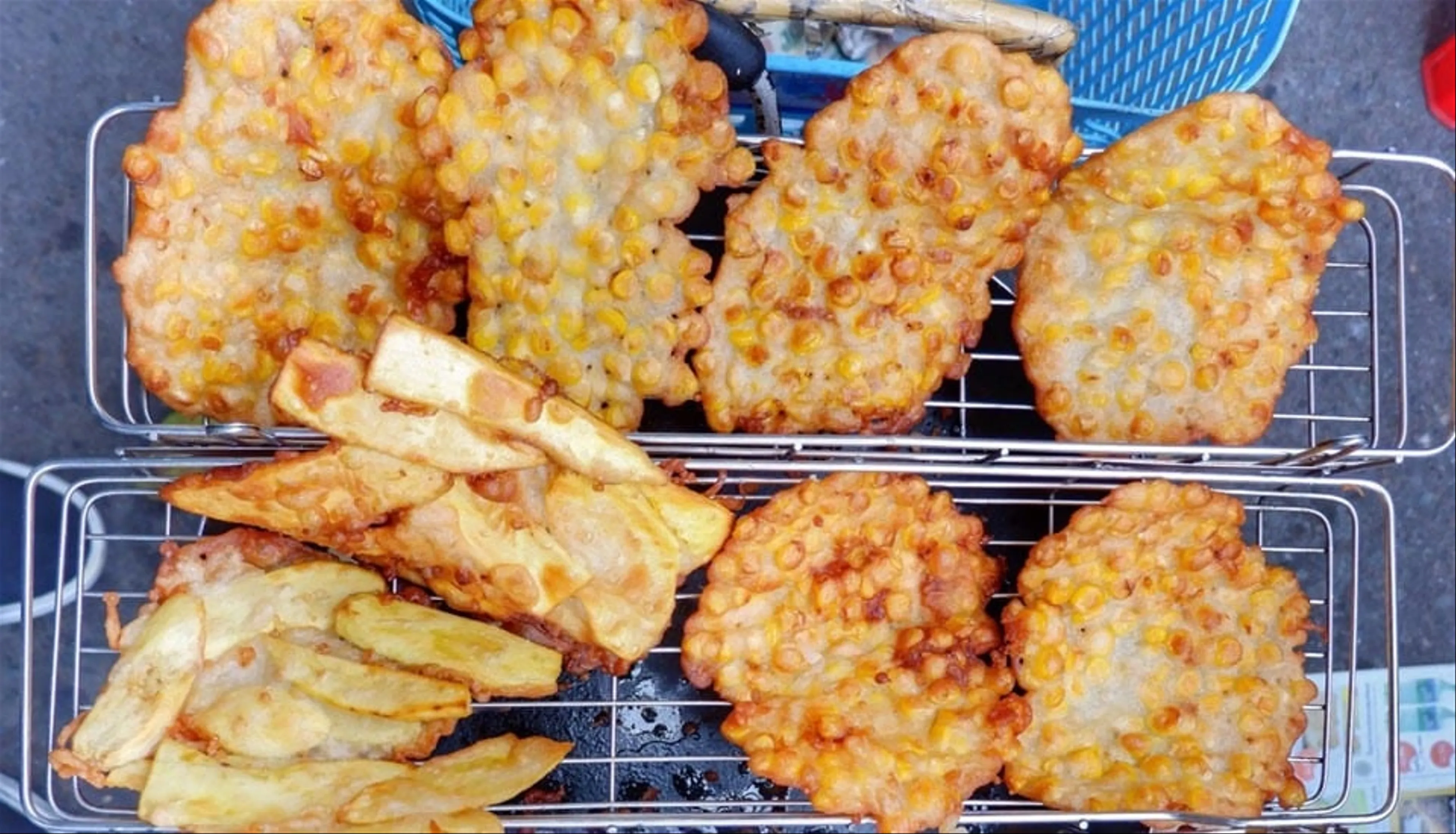 Sapa Corn Cake Rustic Flavor in the Northwest Mountains and Forests
