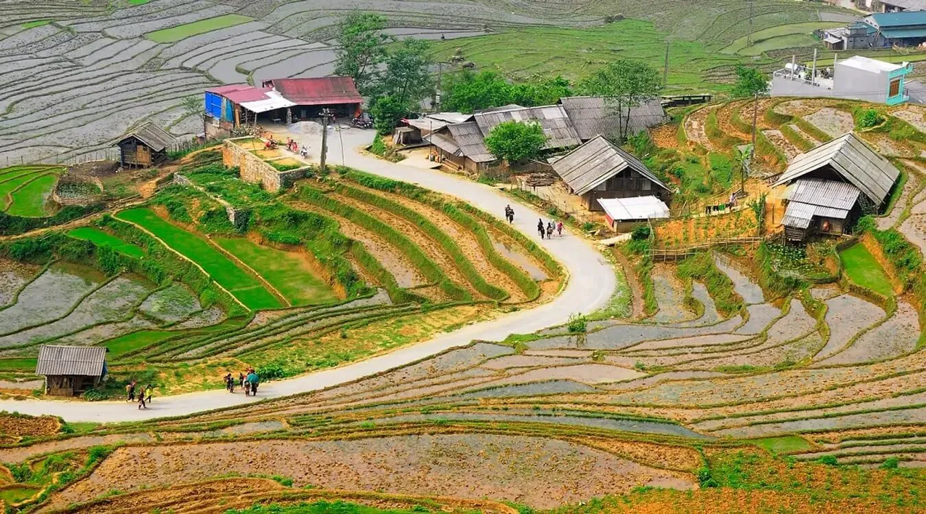 “Bức tranh thủy mặc” giữa đại ngàn