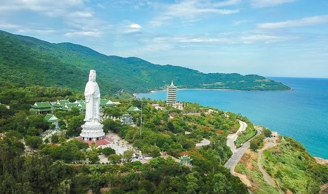 Son Tra Peninsula Da Nang