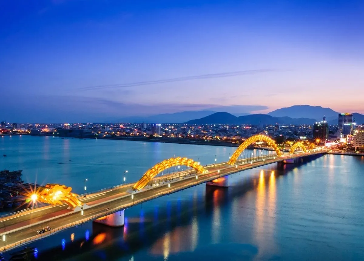 The beauty of dragon bridge da nang