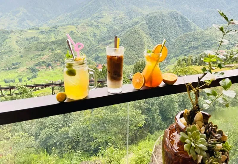 Lá Đỏ Homestay View núi rừng đẹp, gần Nhà Thờ Đá Sapa