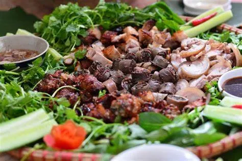 Lợn bản Sapa món ăn ngon hấp dẫn