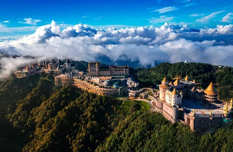 Du lịch pháp tại Bà Nà hill Đà Nẵng