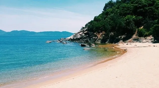 The beauty of Danang white sand beach