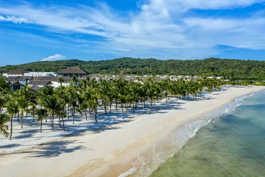 Bãi khen thiên đường cát trắng
