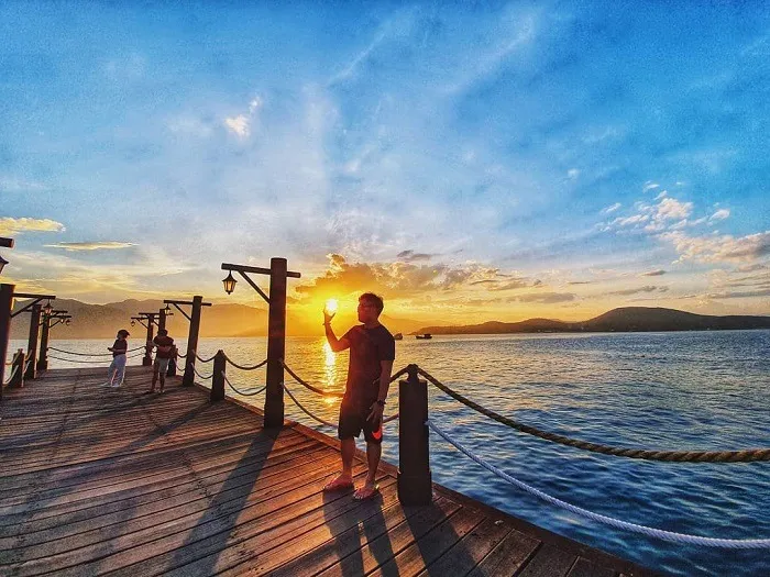 Cầu Gỗ Hòn Tằm địa điểm check-in