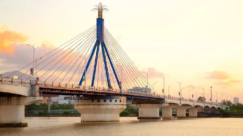 Cầu Rồng Cầu quay sông Hàn