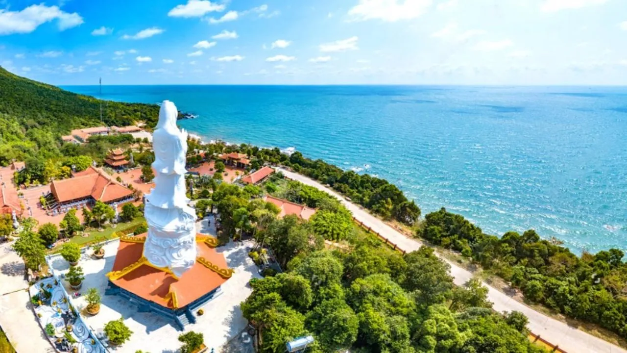 The beauty of Phu Quoc national pagoda