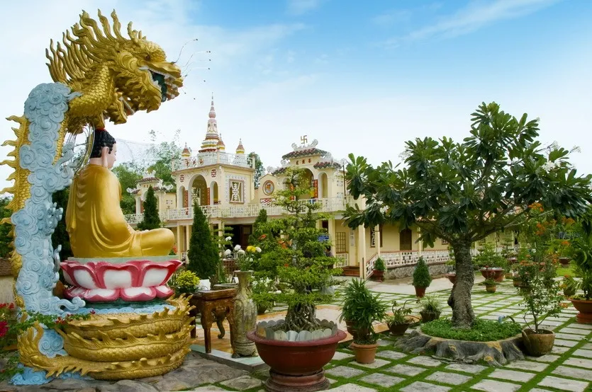Toàn cảnh Chùa long sơn