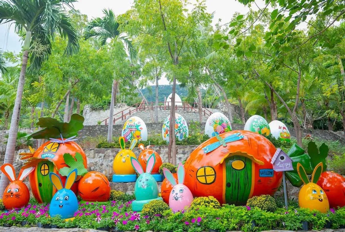 beauty of 100 eggs amusement park nha trang