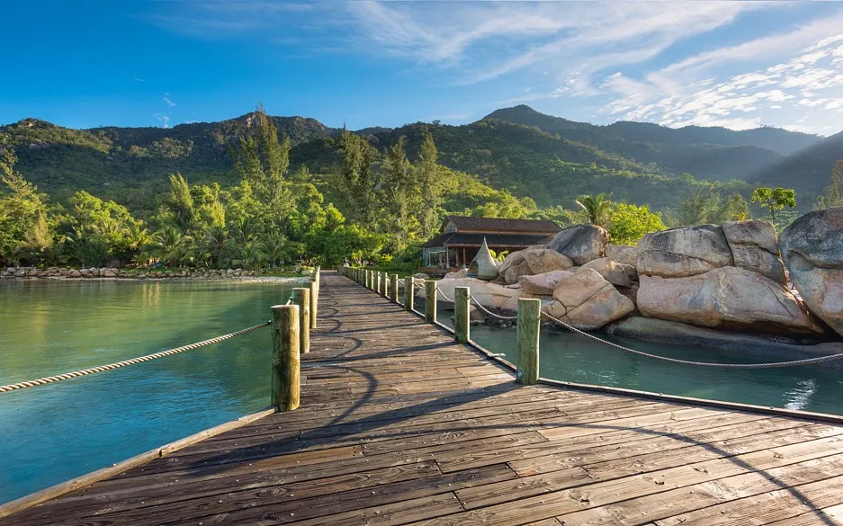 L’Alya Ninh Van Bay thiên đường ẩn mình giữa vịnh biển hoang sơ