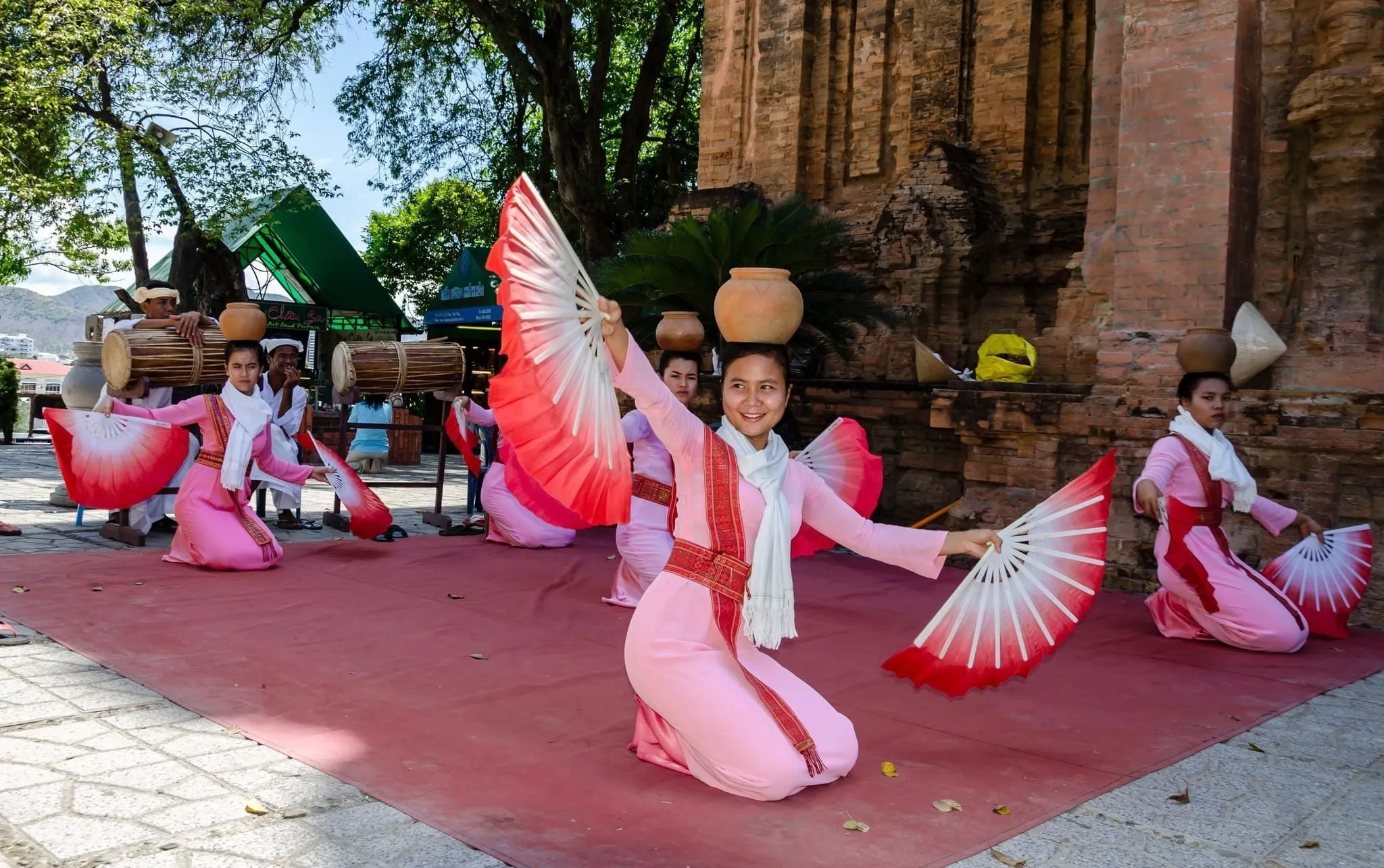 Lễ hội tháp bà Ponnagar