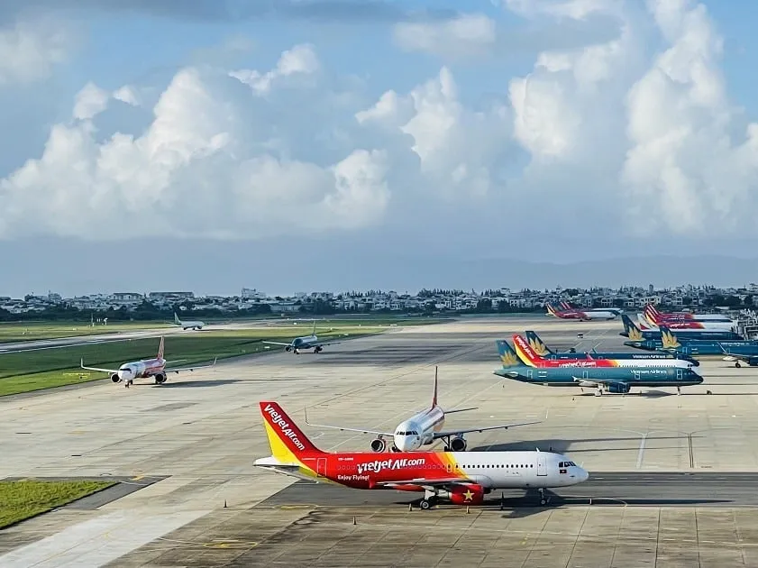 Đi máy bay đến Đà nẵng