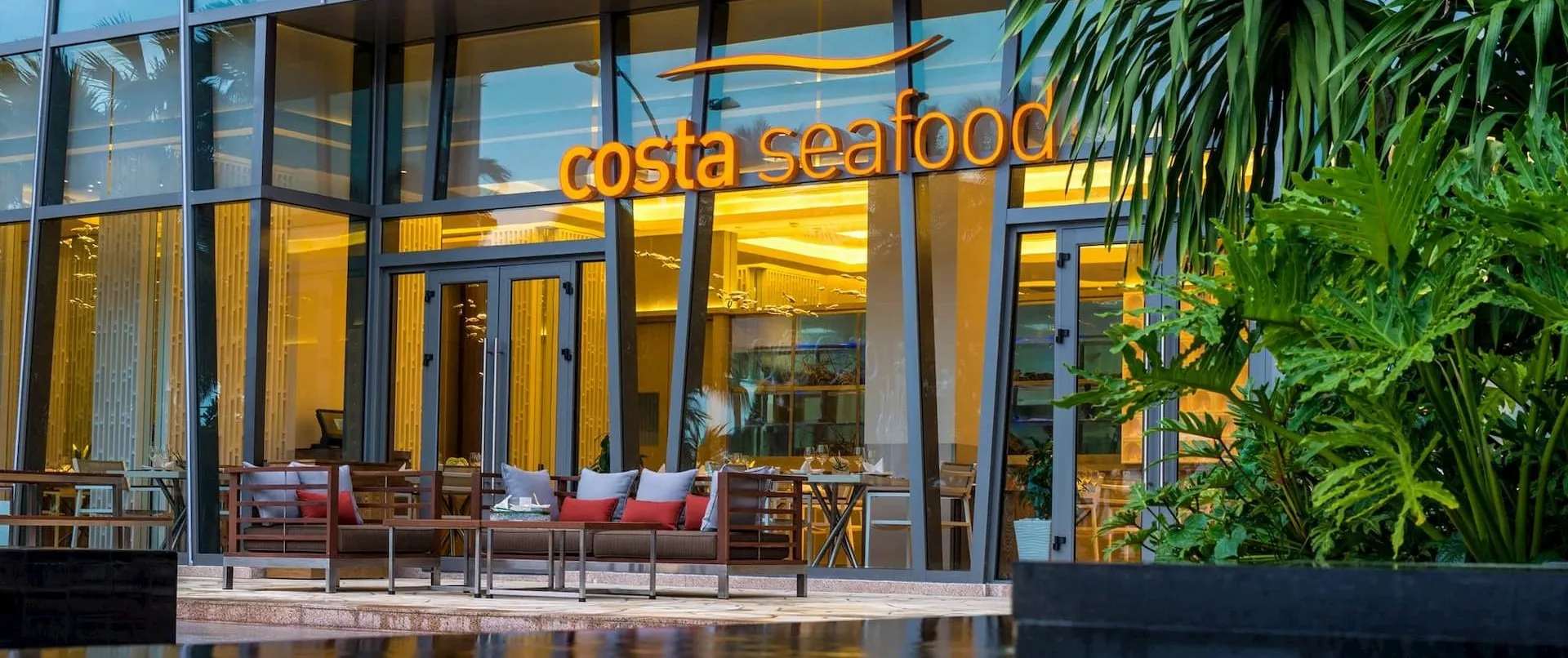 Olá Costar Restaurant Where East Meets West