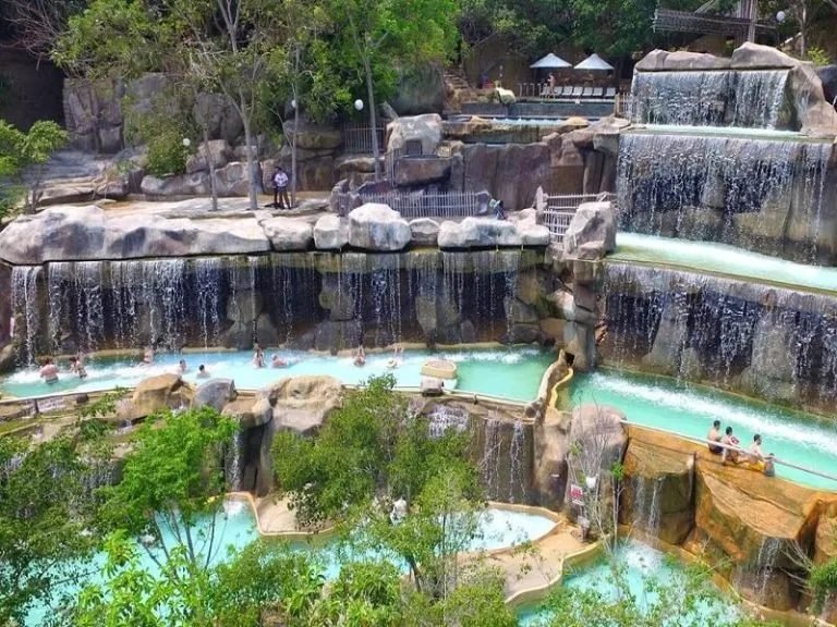 Suối khoáng nóng I-Resort