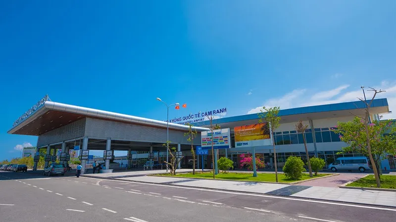 Nhà ga của sân bay Cam ranh