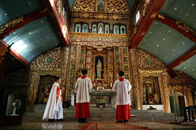 Mass inside Nha Trang stone church