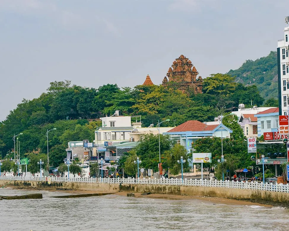 Tháp bà Ponagar nha trang