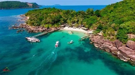 Truong Beach The Lively Heart of Phu Quoc’s Seaside Tourism
