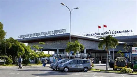 Sân bay quốc tế cam ranh