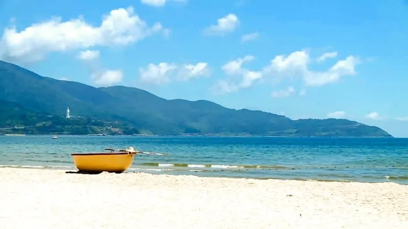 beauty of da nang beach