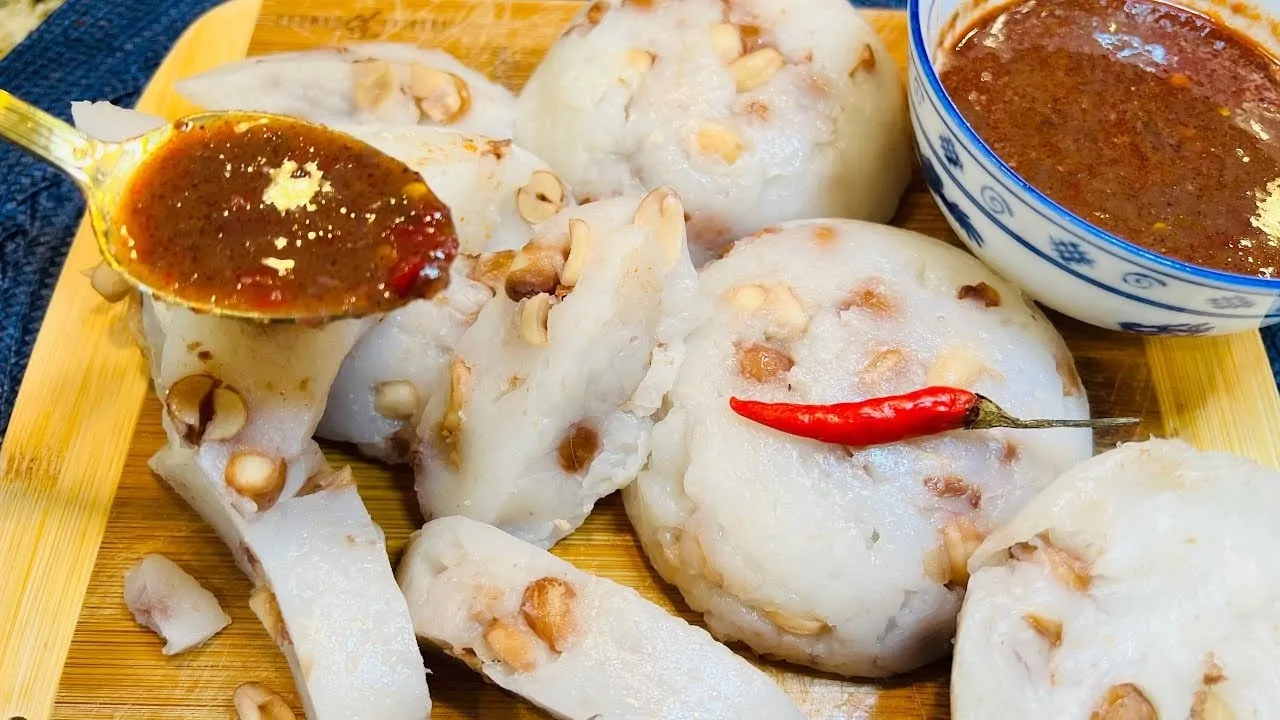 Banh Duc Sauce A Childhood Favorite