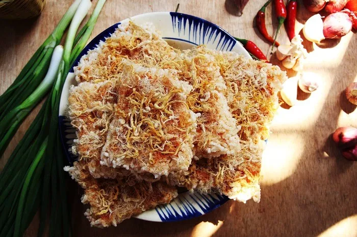 Nha Trang Crispy Rice with Shredded Pork