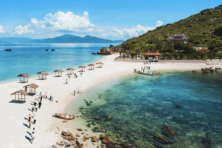 Du lịch biển Nha Trang khám phá vẻ đẹp của thiên nhiên