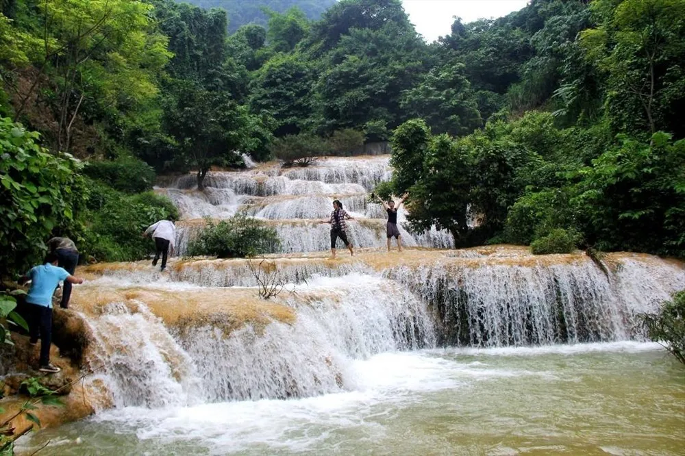 Thác Hiêu bản Hiêu