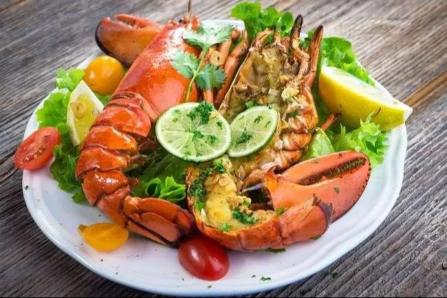 Nha Trang lobster is a delicious dish that attracts tourists.