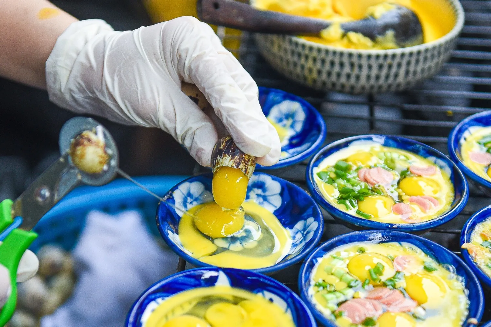 Trứng chén thơm ngon hấp dẫn