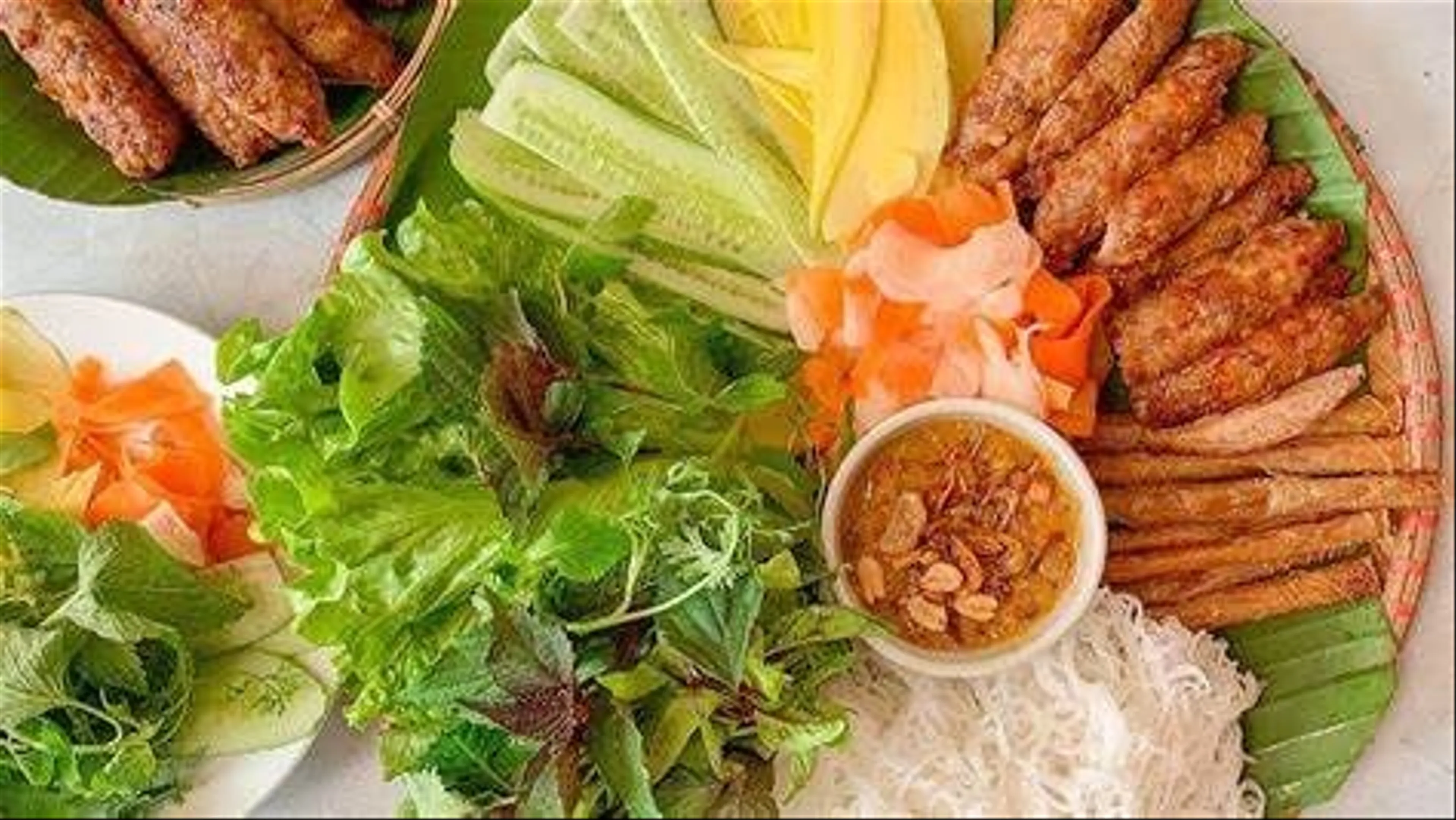 Nem nướng Nha Trang món ngon hấp dẫn tại thành phố biển Nha Trang