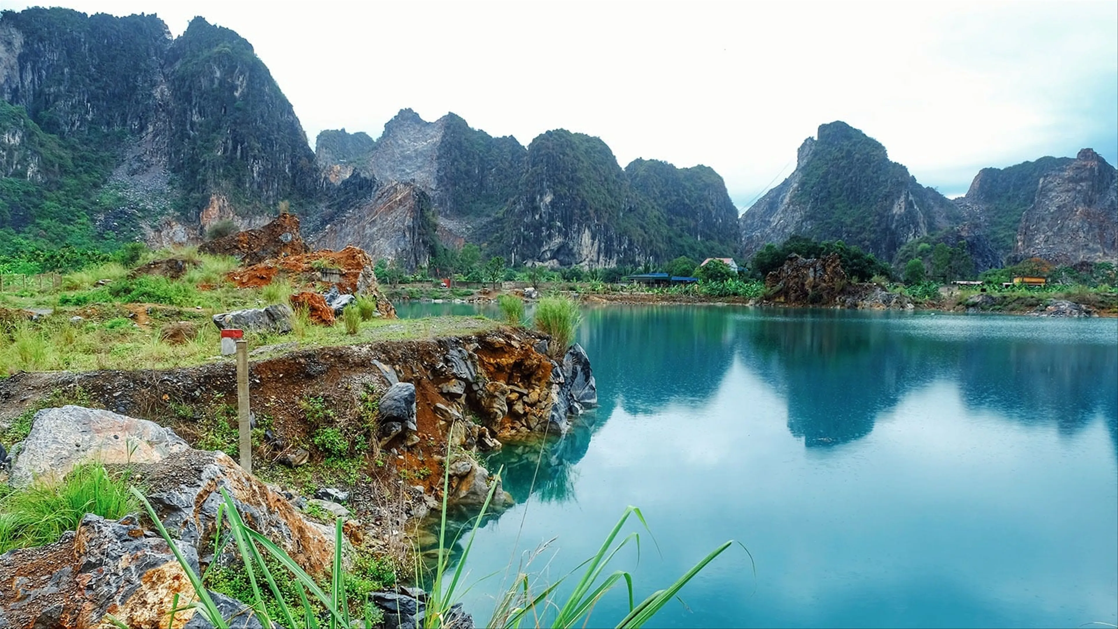 Tuyệt Tình Cốc Hải Phòng tuyệt sắc giai nhân giữa lòng Thủy Nguyên