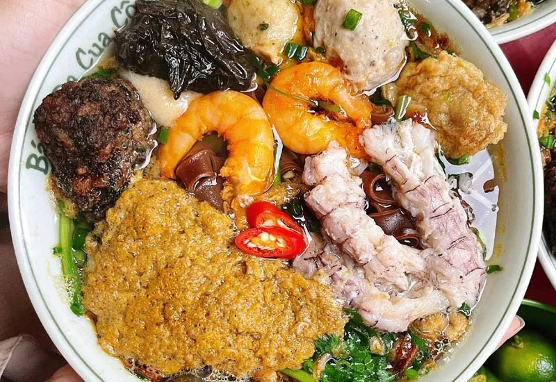 Bánh đa cua Cô Yến