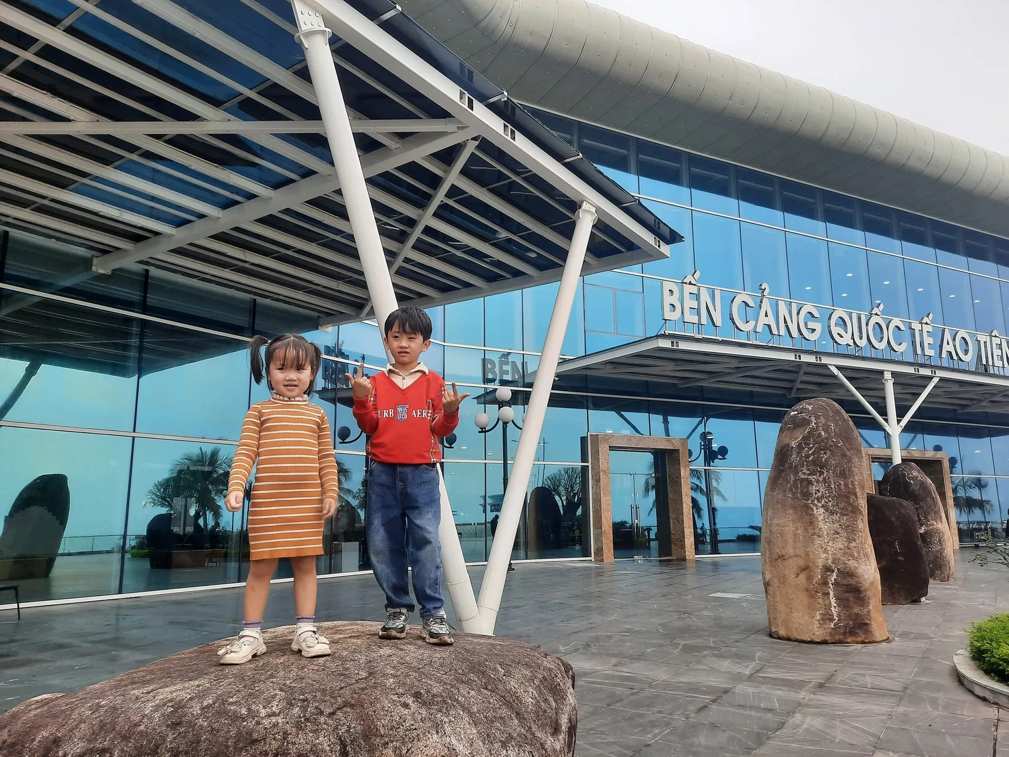 Check in tại cảng ao tiên