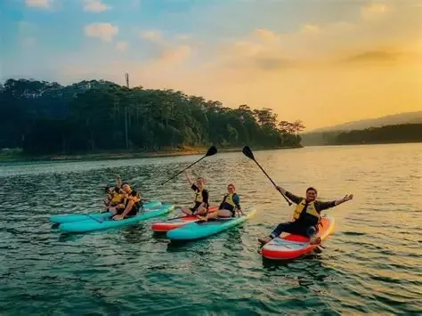 Chèo thuyền kayak