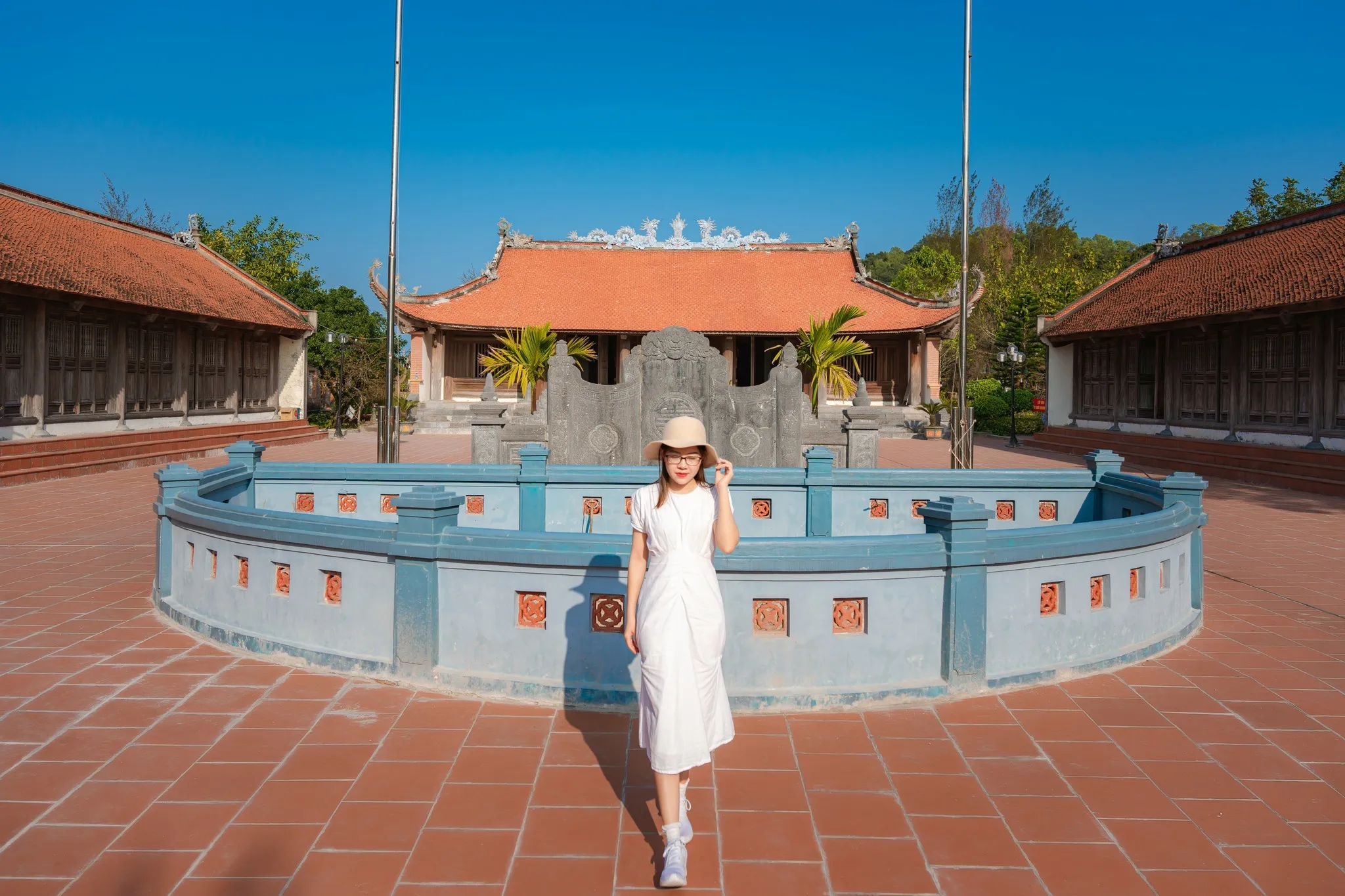 Check in tại đình quan lạn