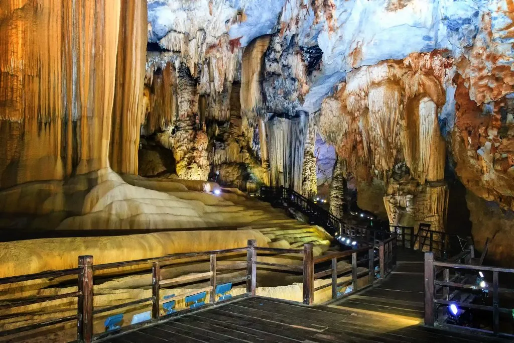 Vẻ đẹp của Hang thiên cung