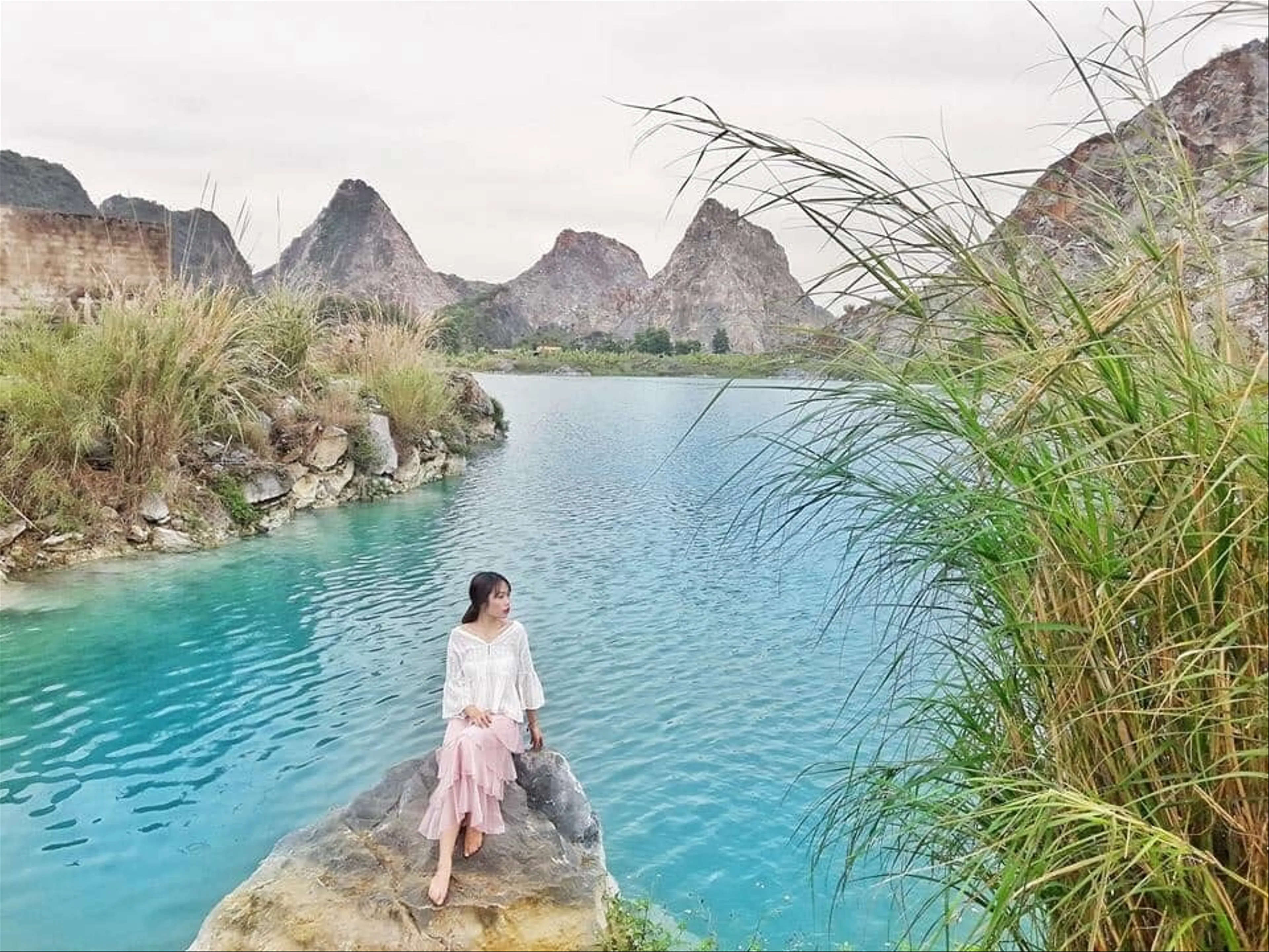 Tuyet Tinh Coc Hai Phong a Hidden Gem Amidst Limestone Mountains