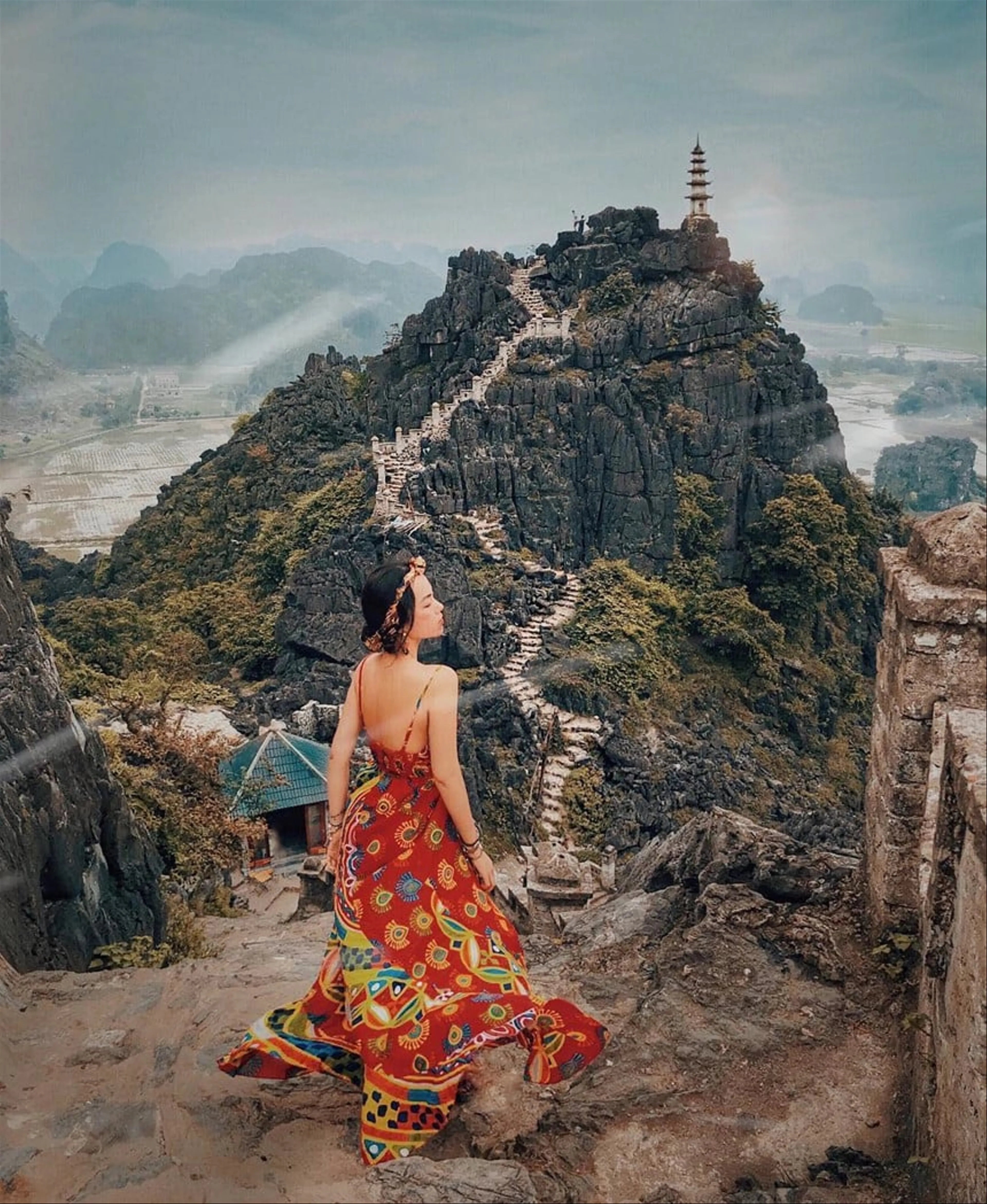 Visit the Dance Cave - the Muse of Tam Coc