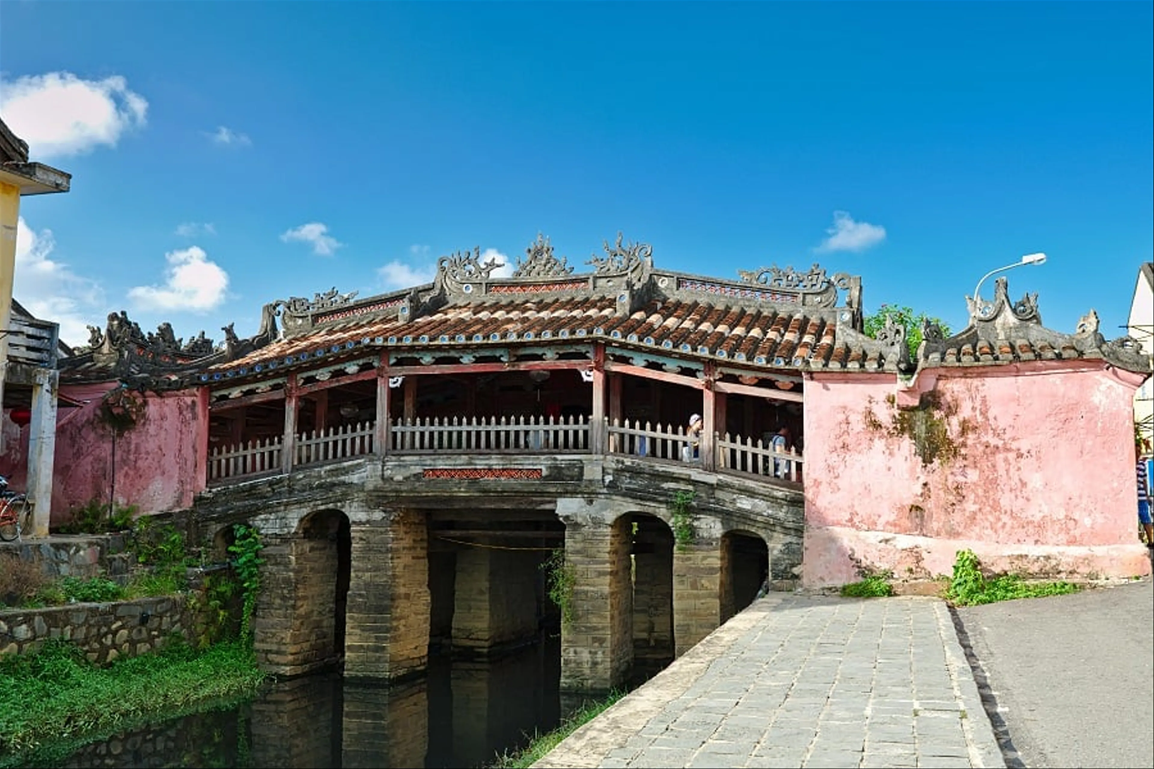 Đà Nẵng - Thành phố của những siêu cầu