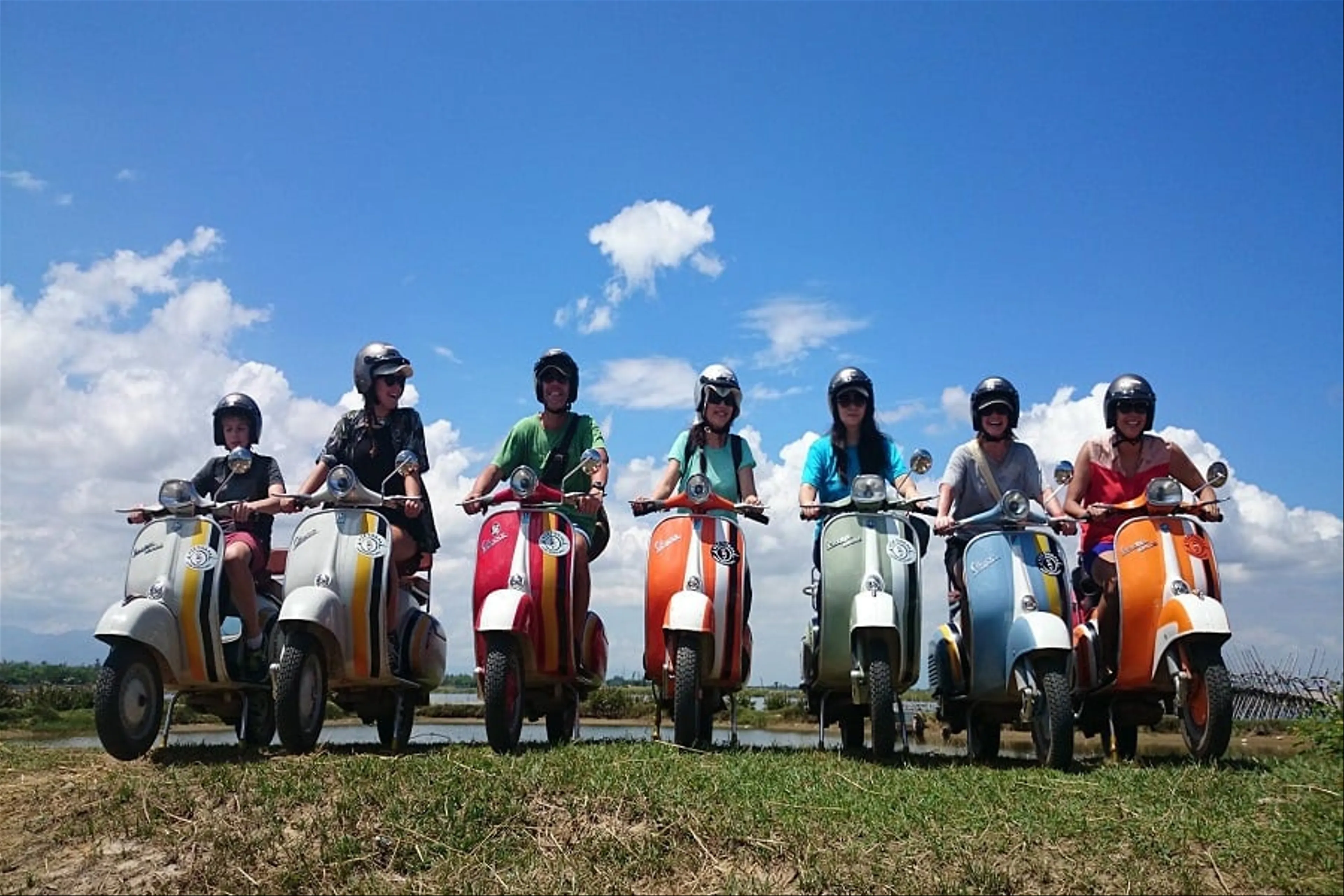 Sai Gon wonderful food tour by motorbike
