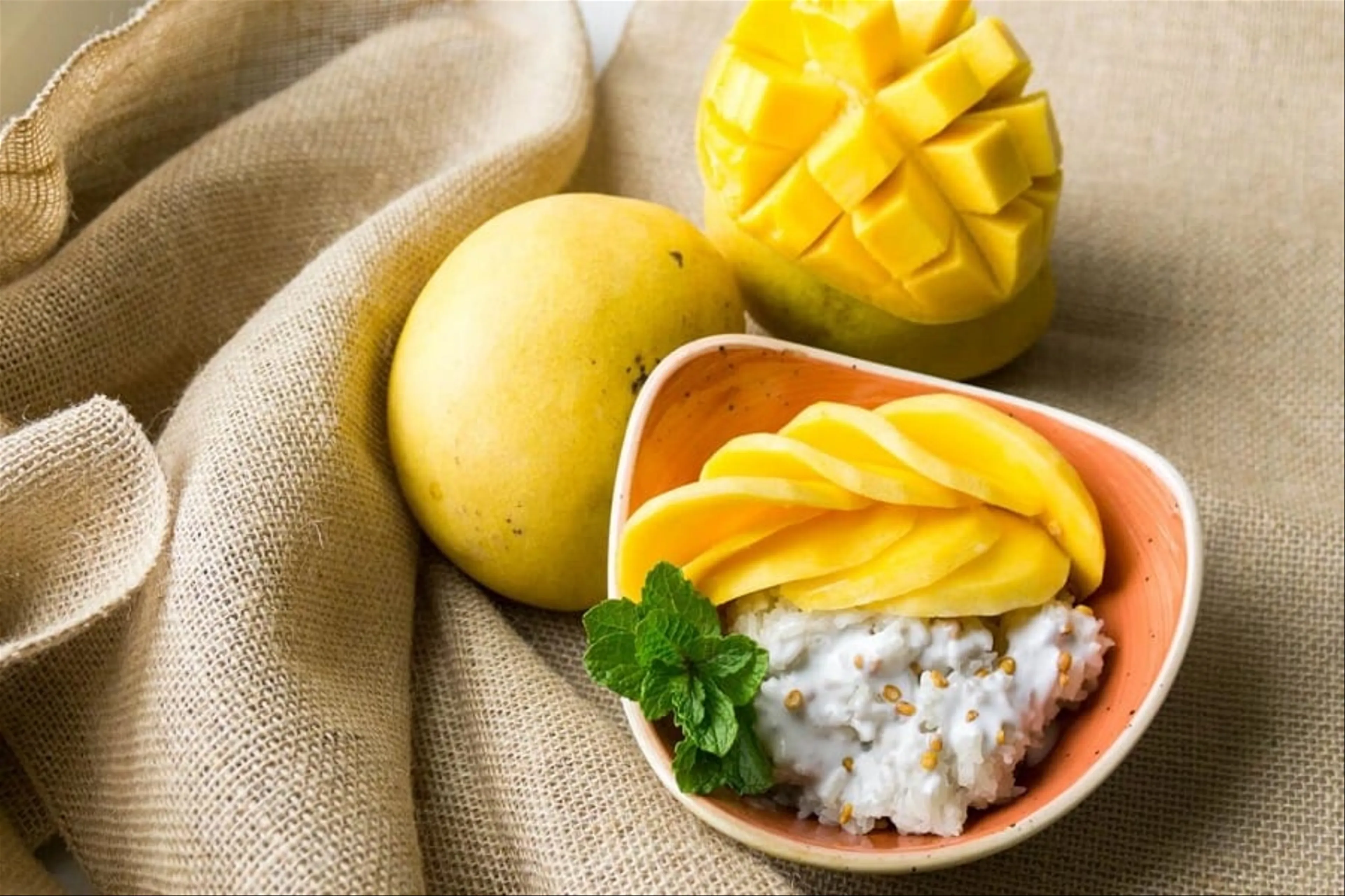 11 món ăn đường phố ngon bổ rẻ ở Thái Lan