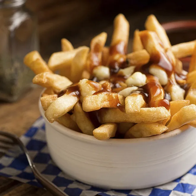 Kinh nghiệm thưởng thức Poutine cho du khách
