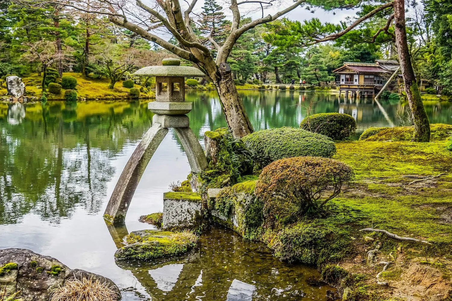 Kanazawa: Discover the Art and Gardens of the Samurai Era