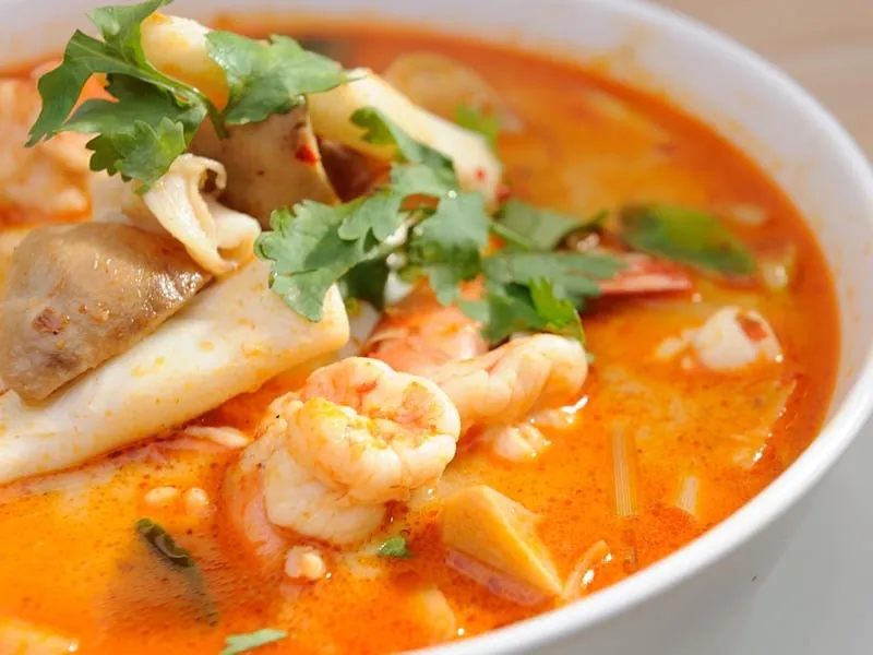 Những món ăn kèm phổ biến với Pad Thai tại Khao San