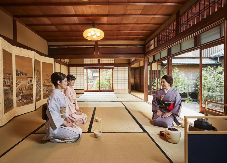 Lunch at Traditional Japanese Tea Houses