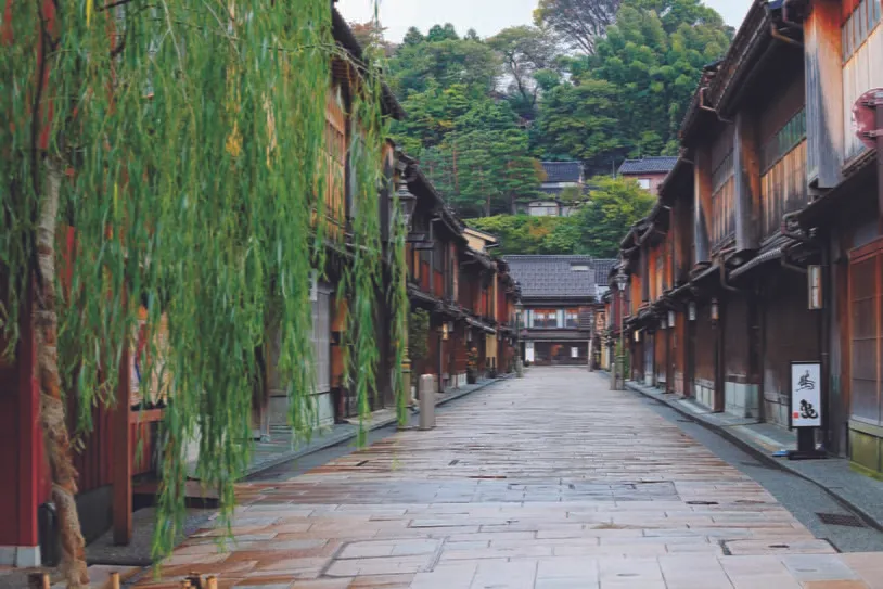 Planning Your Visit: Tips for a Craft-Centric Tour of Kanazawa